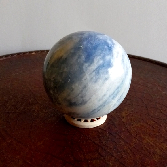 Blue calcite crystal sphere. 422g. Approx 2.6" width. 8.5" circumference. New. - Picture 3 of 7